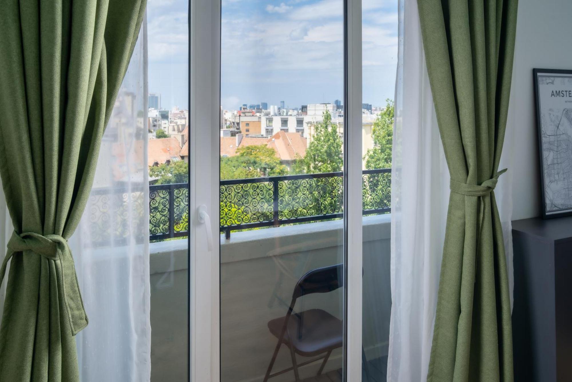 Downtown By Urbanesq Apartment Bucureşti Ngoại thất bức ảnh